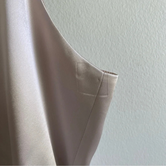 Gorgeous Silk-look  Champagne Scoop Neck Tank Top Size 20 XXL - Picture 7 of 12